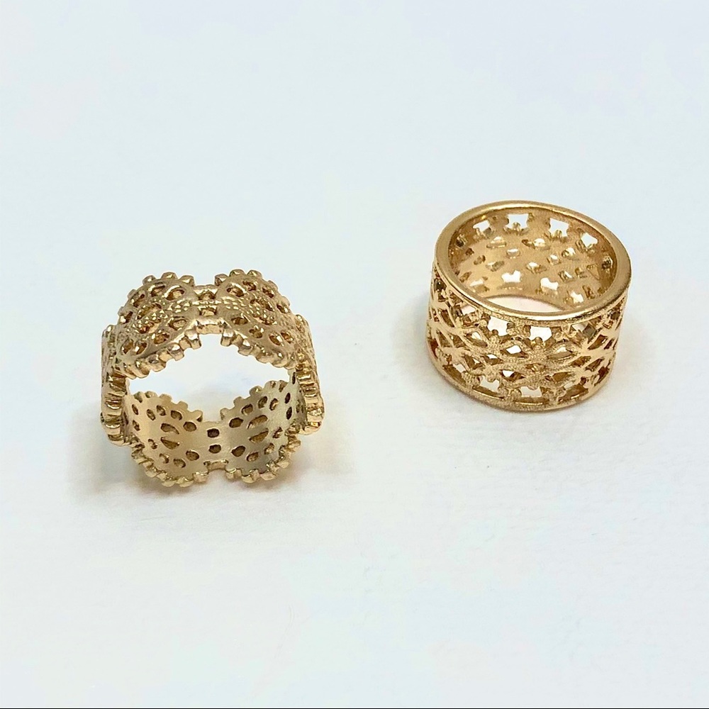 BUNDLE OF 2 GOLD, DECORATIVE RINGS ✨ - Picture 3 of 3
